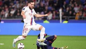 记者：曼城和切尔基个人条款接近达成一致，里昂要价超3500万欧