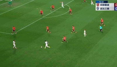 【中超】恩里克2球韦世豪任意球破门 蓉城2比2三镇