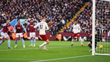 开云体育平台-曼联“水货”中锋怎么不水了？支援来了进球就来了