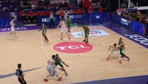 在中国队锋线伤病严重得多的情况下 王俊杰这点的补充太重要了