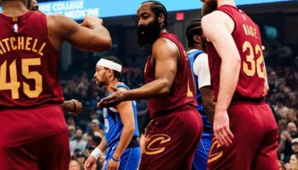 开云体育官方网站登陆-骑士大爆冷！哈登13分6失误，状元27+6立大功，米切尔26+11创纪录