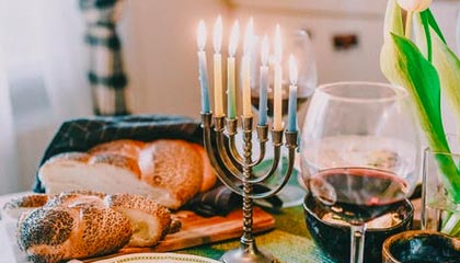 傅亚雨：从谷底向上攀爬的新中超